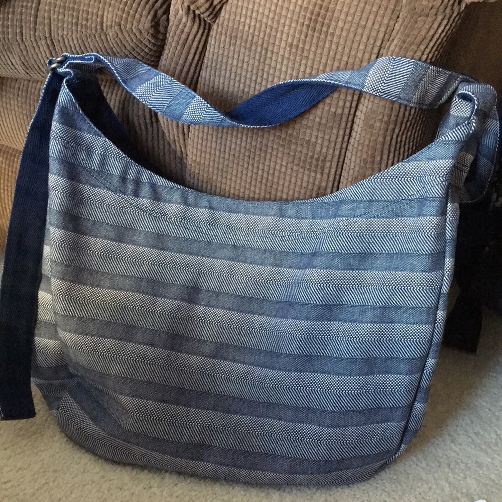 Thirty-One Retro Metro Hobo Crossbody